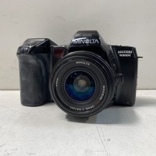 Minolta Maxxum 7000i 35mm SLR Camera with 28mm 1:2.8 Lens