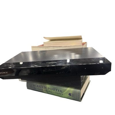 Sony UBP-X700 4K Ultra HD Blu-ray Player w/ Remote - Complete/Tested/Very Good