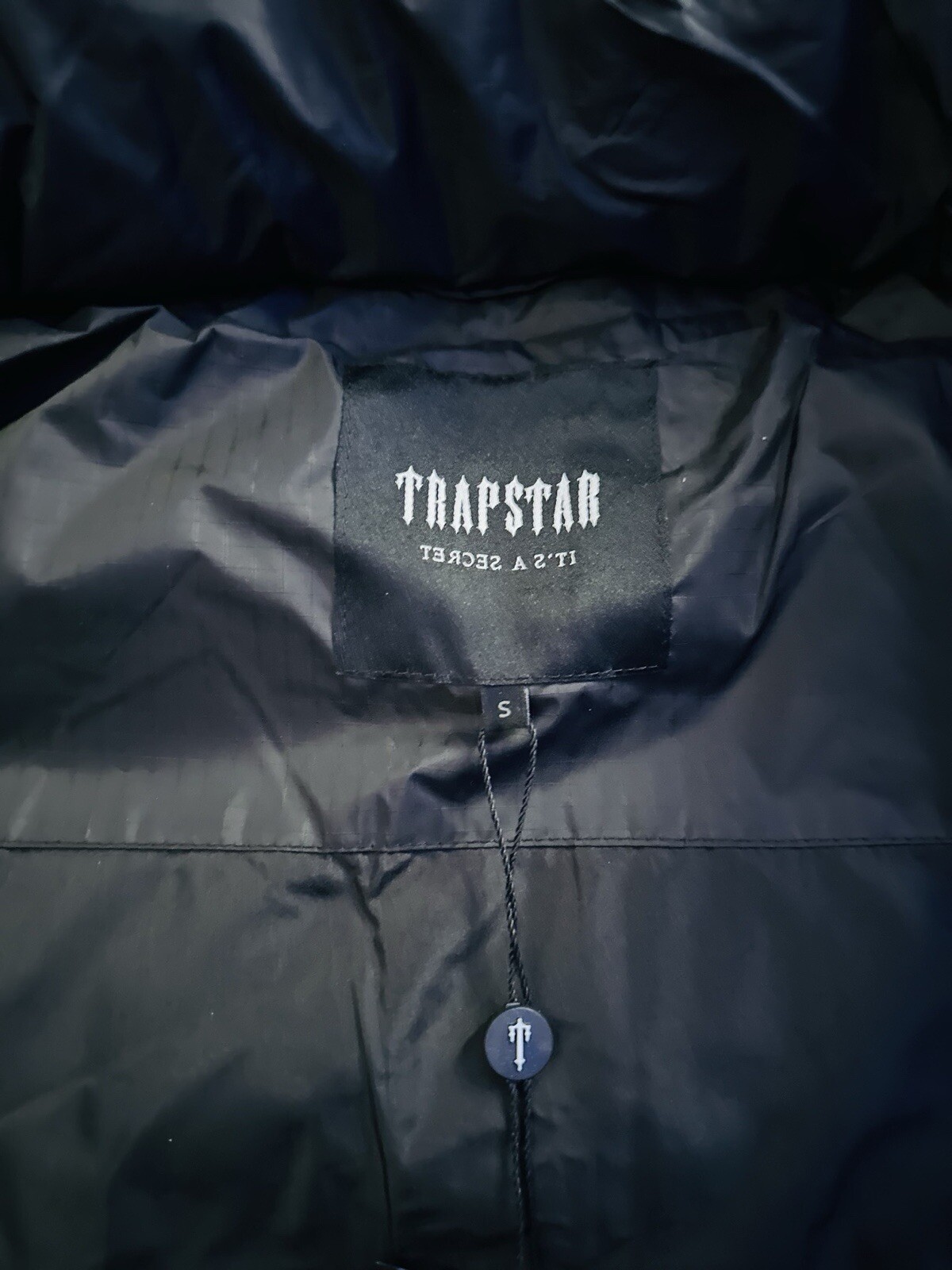 trapstar london shooters jacket, Black, Size Small, Brand new image 7