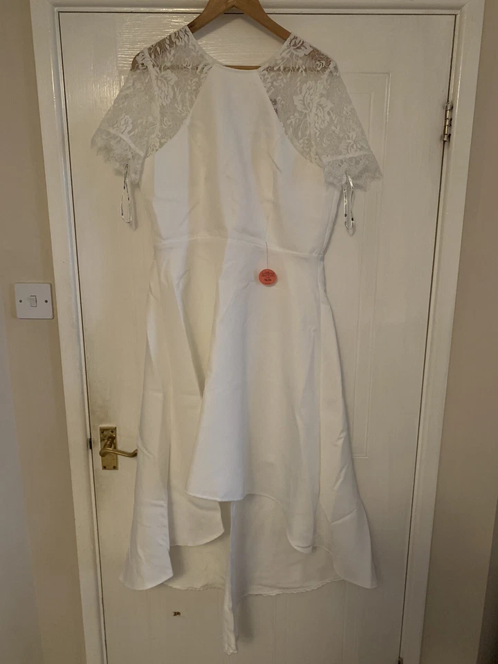 NWT  Chi Chi Meara Wedding Occasion Dress Ivory - Size 16 - Image 3 of 4