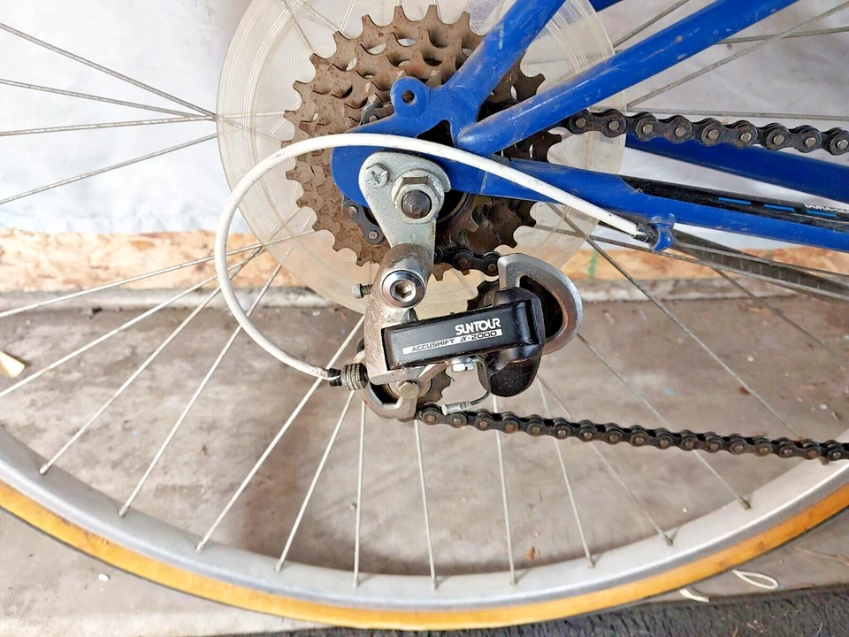 Bicicleta híbrida Raleigh Pursuit Mixte 1985 pequeña 51 cm con orugas de acero Suntour envíos EE. UU. Foto 4 de 4