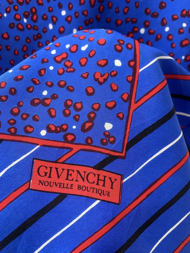 GIVENCHY Polkadot Blue SQUARE Silk scarf 29/30 in Made In Italy #A30 - Image 3 of 4