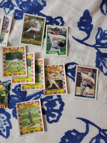 Lot Of 34 Hall Of Famer 1990s Football Baseball Cards Young Rice Deion Favre - Picture 5 of 10