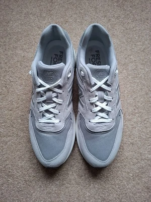 New Balance 880 v7 Men's Grey Trainers UK Size 10.5 Wide 2E Fit - Image 1 of 4