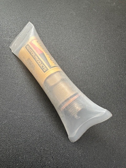 Champion Aircraft Spark Plug, P/N RHM38S New Surplus ST