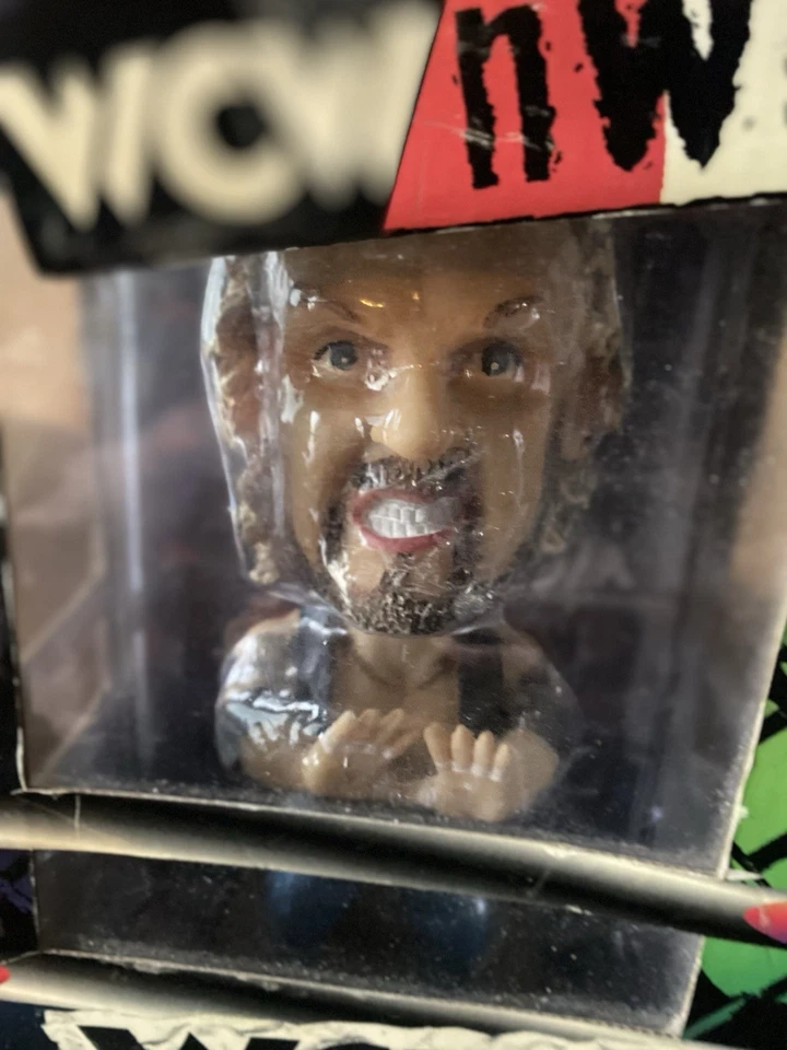 1998 WCW nWO 钻石达拉斯页面摔跤摇头公仔 — 第 4/4 张图片