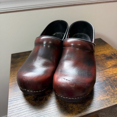 Sanita The Original Professional Leather Clogs in Burnished Burgundy