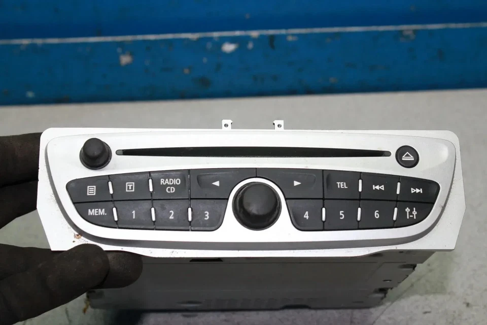 Renault Twingo II 2 Bj.11 Autoradio Radio CD 281152391R 7641118391 - Bild 2 von 4