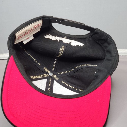 Mitchell & Ness CHICAGO BULLS Hat NBA Embroidered SnapBack SMALL *RARE Polyester - Picture 16 of 20