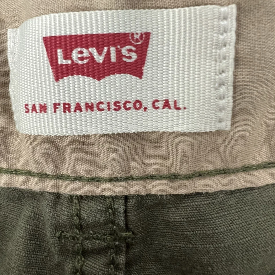 LEVI’S Strauss Boy’s Cargo Shorts Sz 18 Reg Camouflage Color Print Cargo Pockets - Image 3 of 4