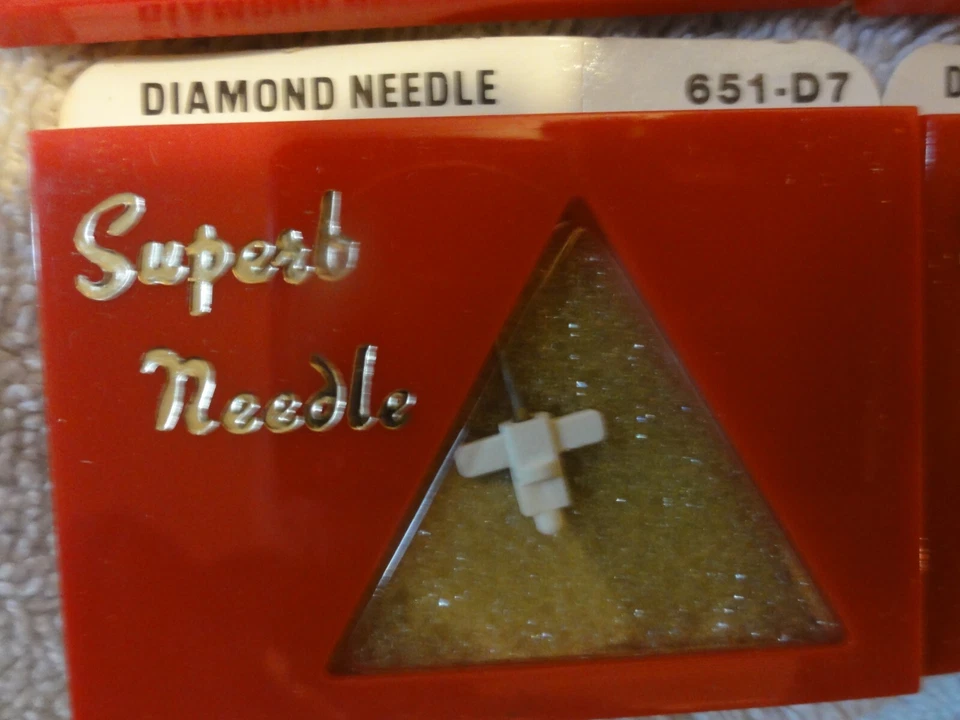 RCA VINTAGE FONÓGRAFO STYLUS EXCELENTE AGUJA DIAMANTE 651-D7 DIAMANTE Lote de 4 Nuevo de Lote Antiguo Foto 2 de 3