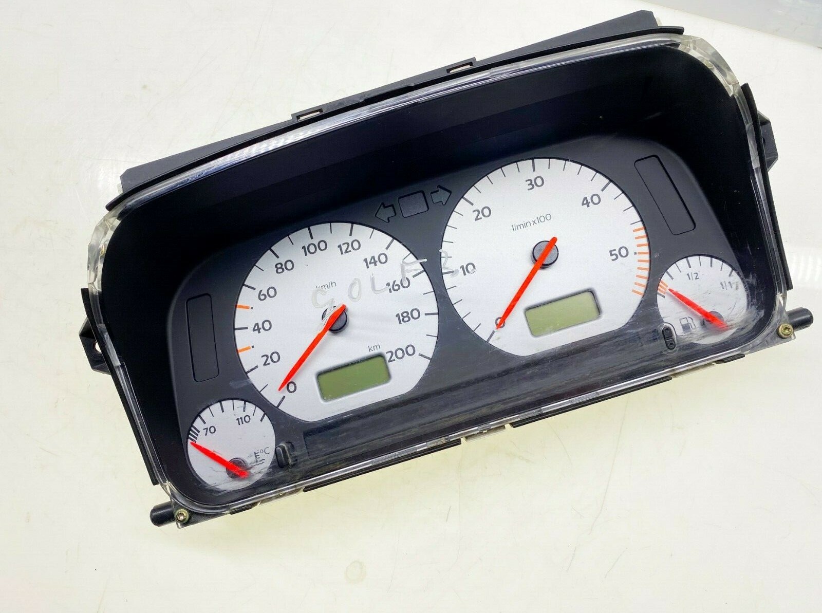 Volkswagen Speedometer/Instrument Cluster 1H0919860T; 0263300370  
