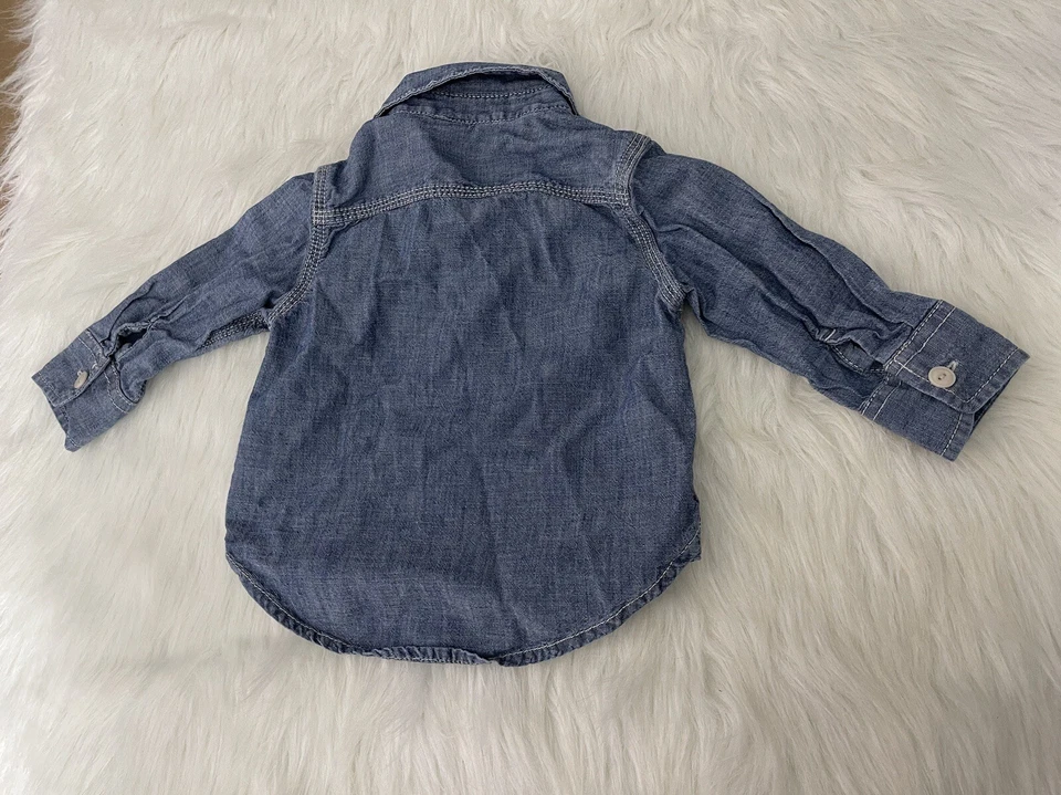 Camisa Baby Gap Niños 12-18 Meses Azul Denim Cambray Abotonada Foto 2 de 4