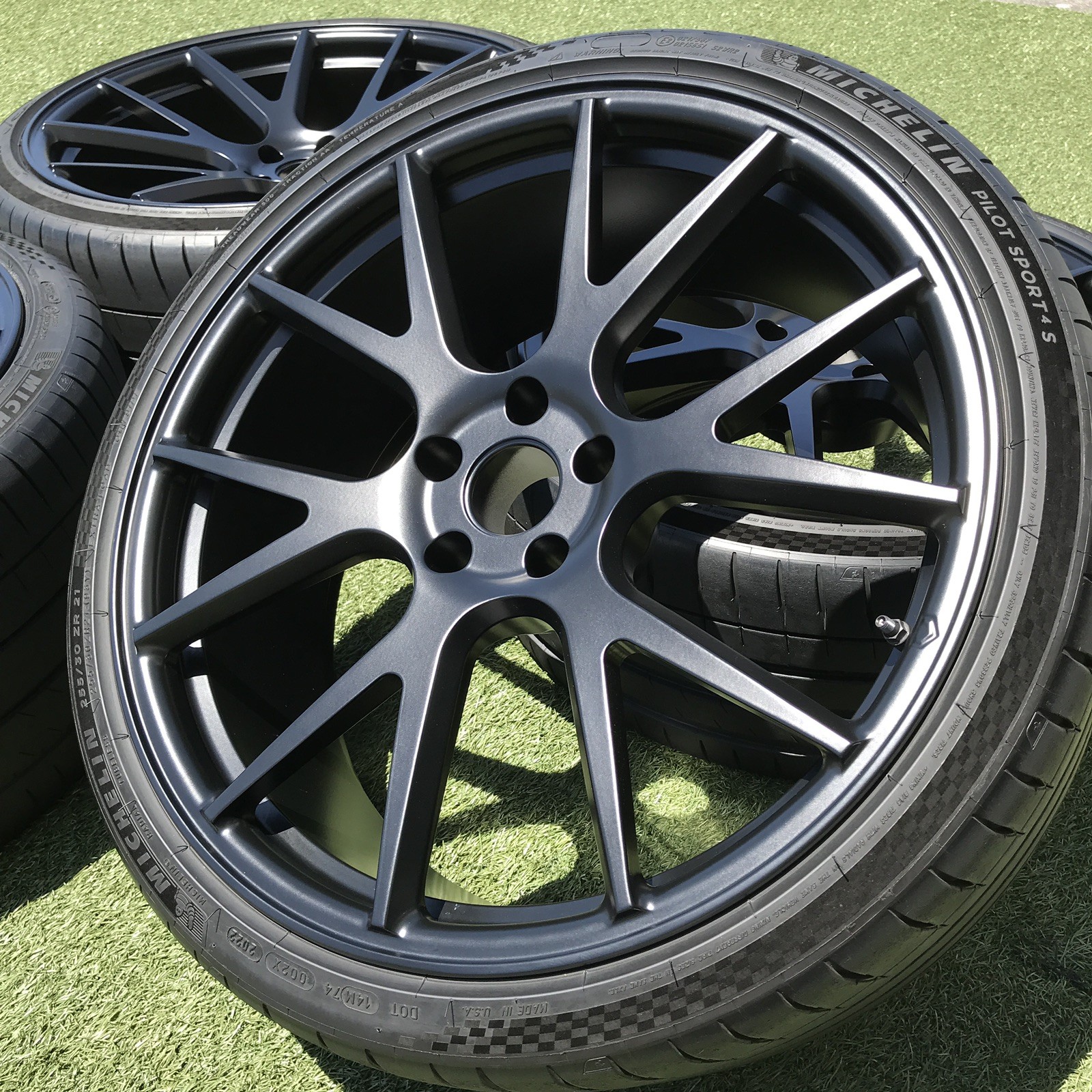 Ferrari 488 2021-2022 FRONT Wheel P/N 6576201