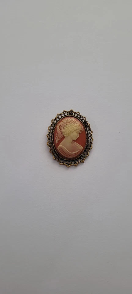 Broche camafeo bisutería naranja dama Foto 2 de 3