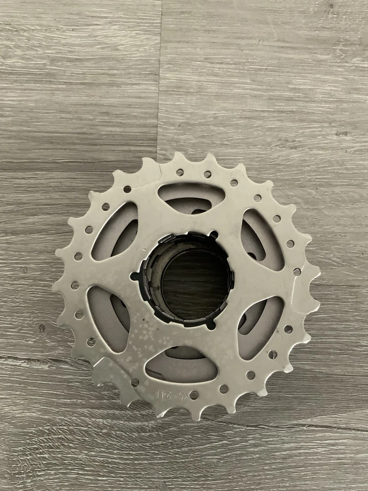 SHIMANO DURA ACE 8 SPEED CASSETTE 14-24 TOOTH UNIGLIDE STEEL - Image 3 of 3