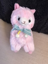 Juguete de peluche suave Amuse Alpaca rosa claro BABY ALPACASSO con arco 6”