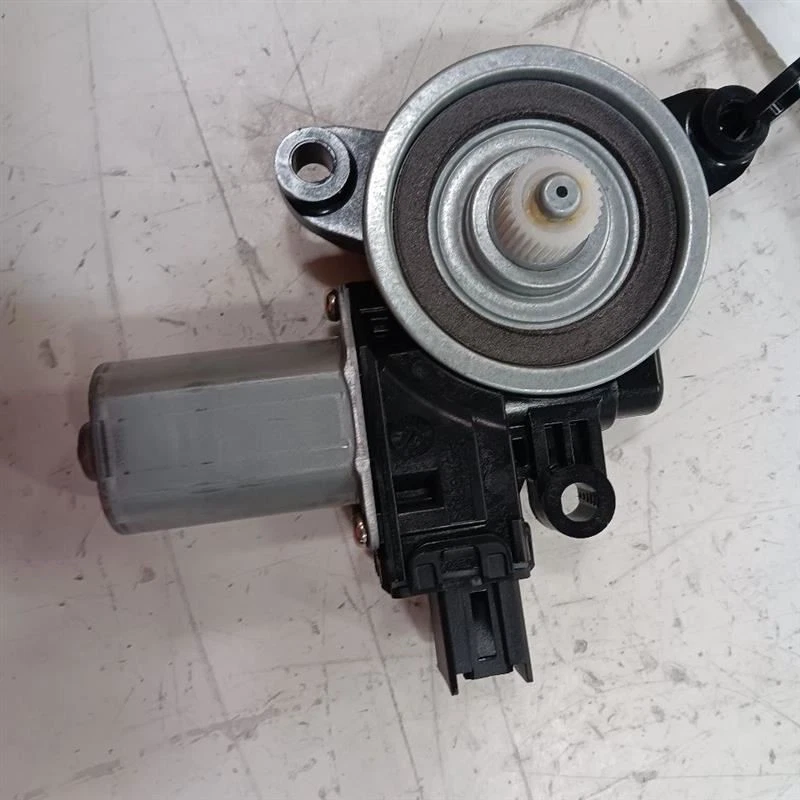 Motor de ventana eléctrica trasera izquierda compatible con 14-18 MAZDA 3 Foto 2 de 4