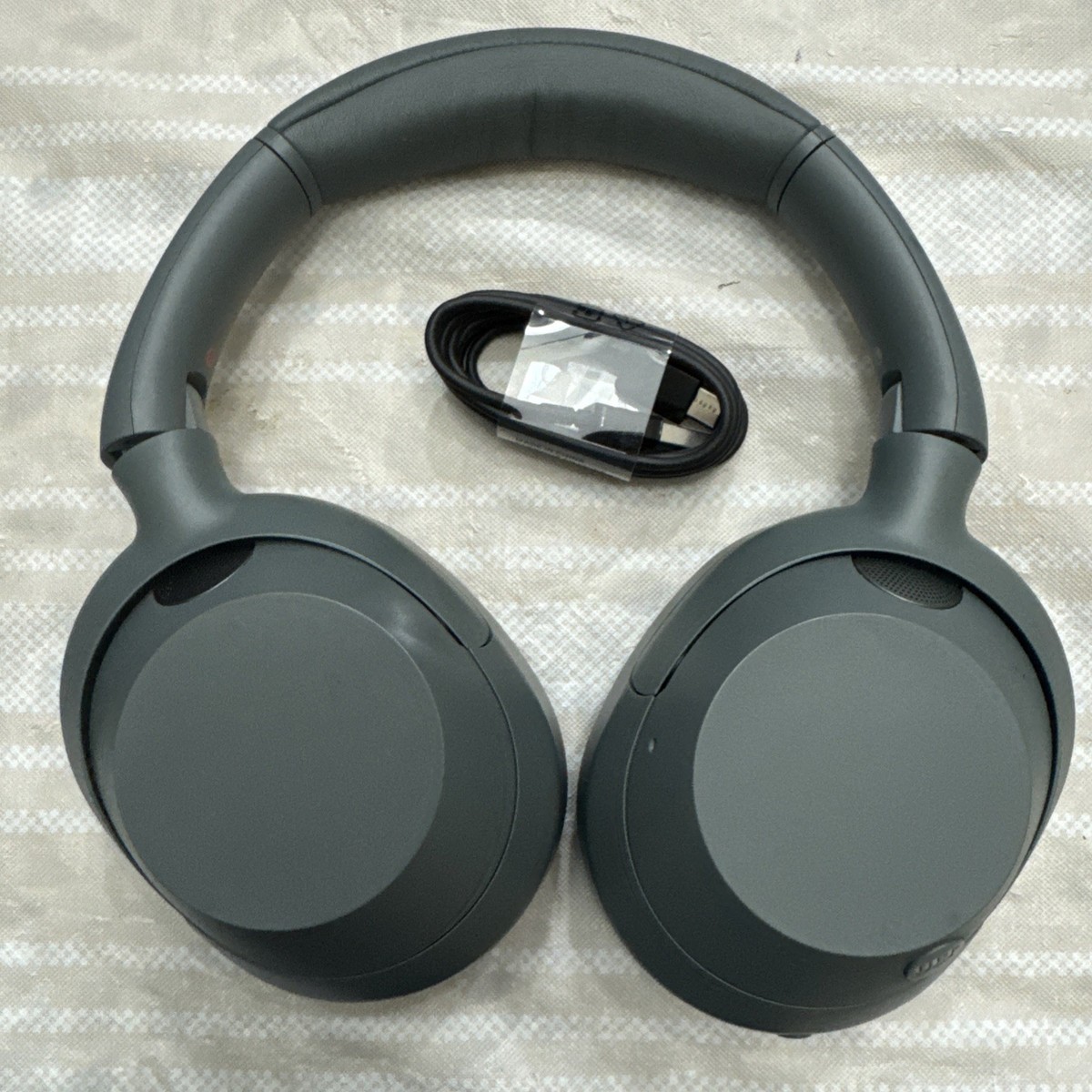 Sony ULT WEAR 900N Wireless Noise Canceling Bluetooth Headphone