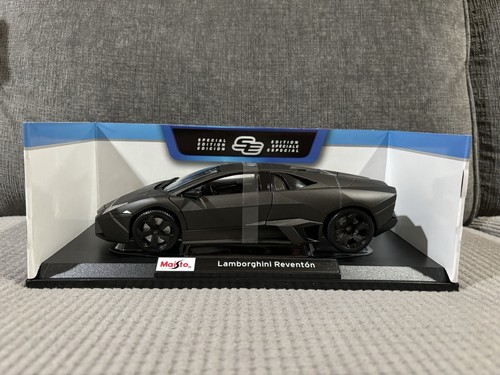 1/18 Maisto Lamborghini Reventon Matt Black Diecast Special Edition - Picture 21 of 22