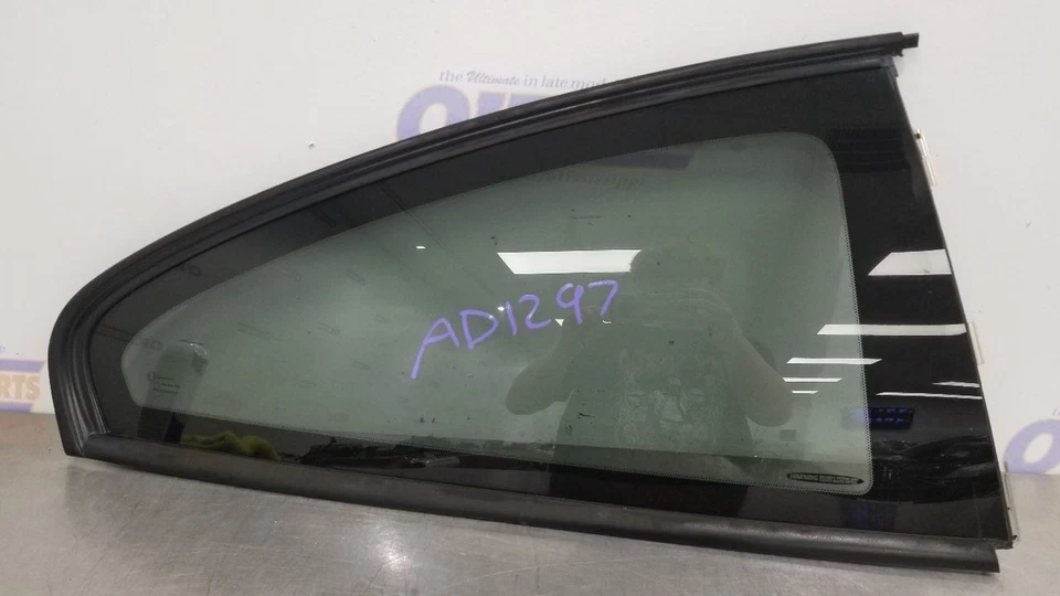 05 PONTIAC GTO CUARTO CRISTAL VENTANA TRASERO DERECHO PASAJERO Foto 2 de 4