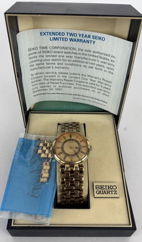 VTG Seiko 6F26-6019 32mm Gold Tone Quartz Day/Date Watch w/Bracelet & Battery