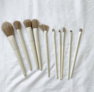 Beige Synthetic Fiber Makeup Brush Set, 8-Piece, Round, Angled, Fan