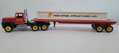 Winross Diecast Truck High Steel Structures Lancaster PA Flatbed with Beam 1/64