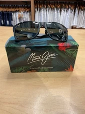 MAUI JIM Red Sands Sunglasses New in Box Matte Blk Style #432-2M Case included