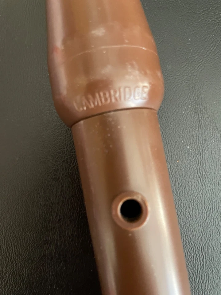 Grabadora de plástico Cambridge alto Foto 3 de 3