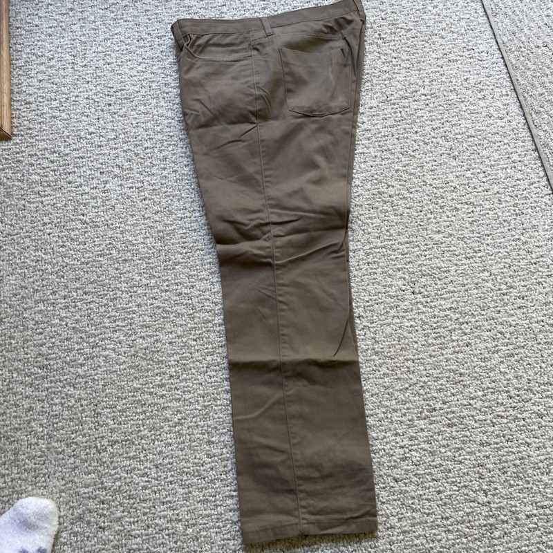 Alfani Men’s Flat Front Khaki Slacks Beige/Tan Pants 32/30 100% Cotton Excellent