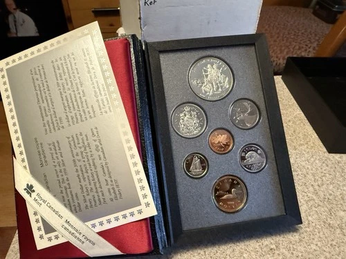 1990 Prestige RCM Royal Canadian Mint Proof 7-Coin Set Silver Dollar w/ COA