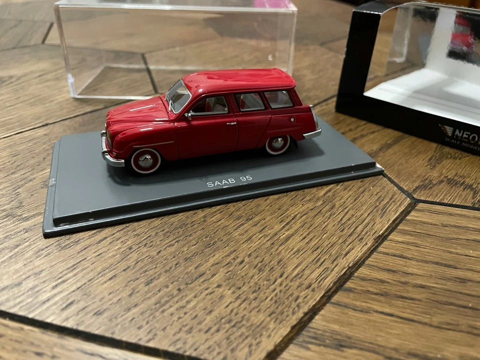 NEO Models NEO43010 Saab 95 Red 1/43 Scale Model - Image 2 of 4