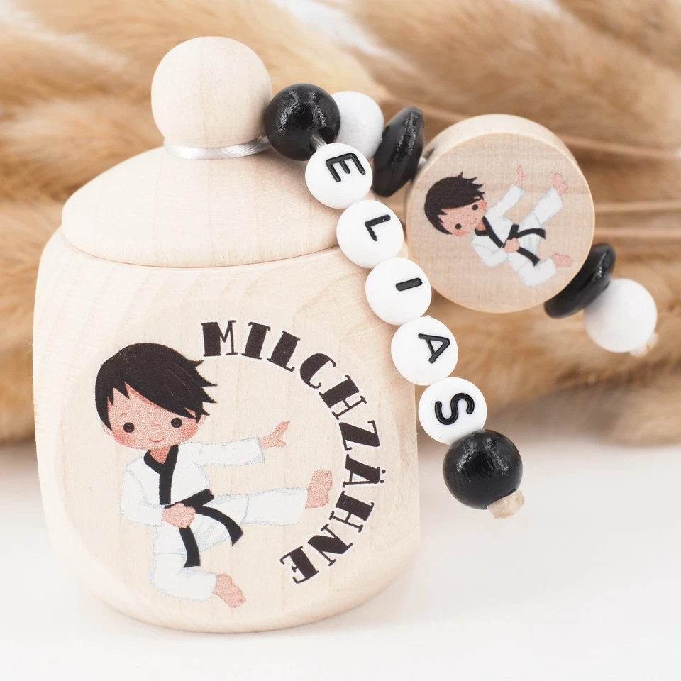 MOTZISBUNTEWELT Milchzahndose mit Namen ❤ Geschenk Junge Geburtstag Karate Kung Fu Judo Holzdose