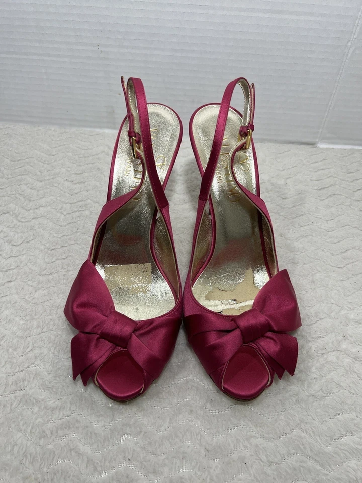Valentino Garavani Women’s 37 US 6.5 Pink Satin Bow sandals Shoes heels - Image 3 of 4