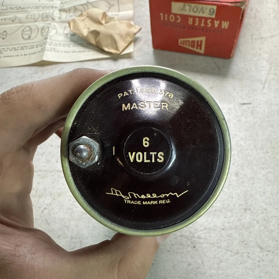 Holley  6 volts MASTER Vintage IGNITION COIL Sprint Car Gasser HOT RAT ROD  NOS - Image 2 of 4