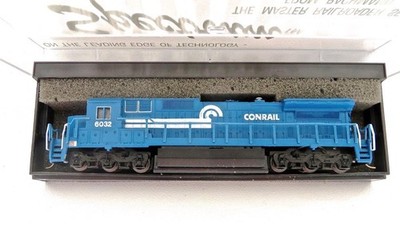 N Spectrum Conrail GE Dash8-40C Powered Diesel Locomotive CR# 6032 Brand New