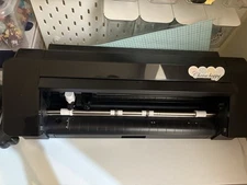 Silhouette Cameo 4 with Bluetooth, 12x12 Cutting mat