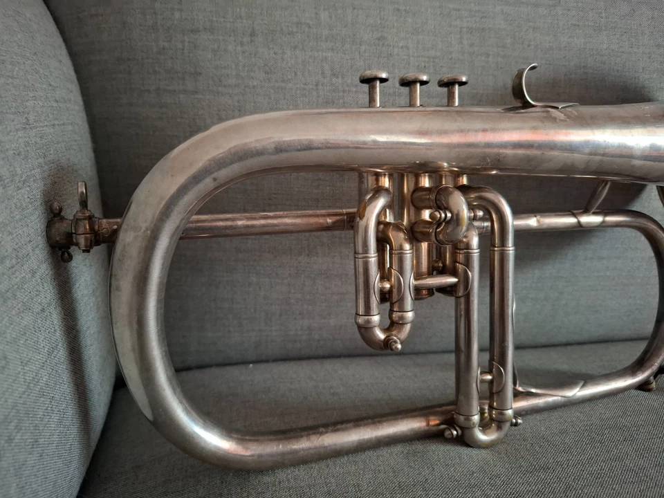 Usado Antoine Courtois Paris Bb Flugelhorn No.1152 - Años 20 Foto 4 de 4