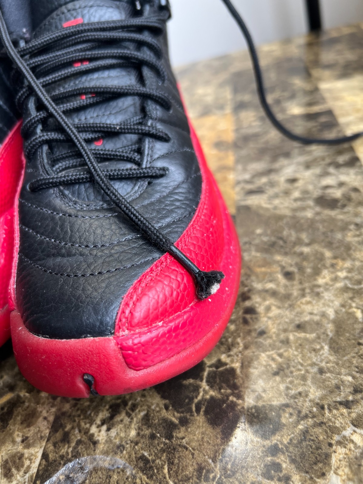 Nike Air Jordan 12 Retro Flu Game 2015 GS Size 6Y   (153265-0020) thumbnail 7