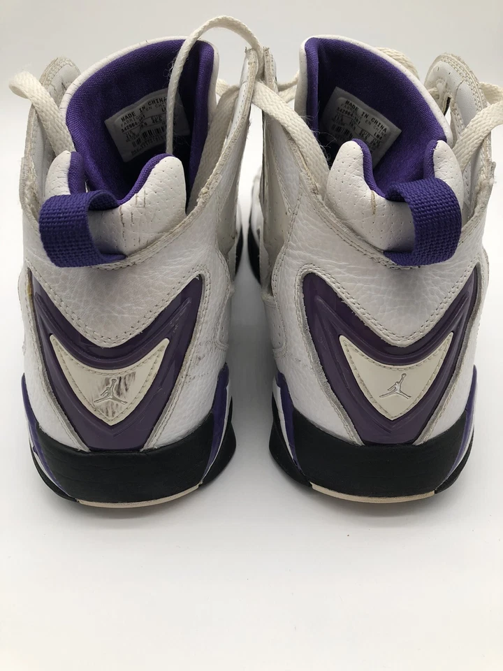 Nike Air Jordan истинный полет белый / Varsity фиолетовый - размер 11,5 342964-101 ретро - Изображение 3 из 4
