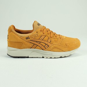 asics carhartt