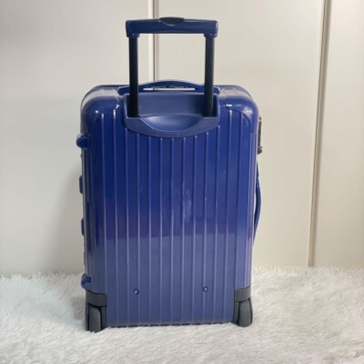 【美品】RIMOWA SALSA 32ℓクラス　　　 ブルー 3-5泊] リモワ サルサエアー 65L アイスブルー 4輪 RIMOWA SALSA