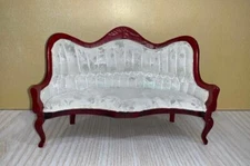 MINIATURE DOLLHOUSE 1:12 SCALE VICTORIAN CREAMY WHITE SETTEE/SOFA - T3810W