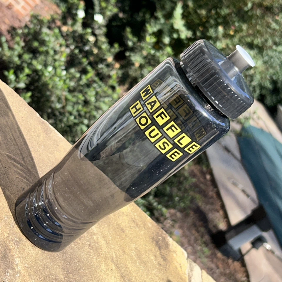 华夫饼屋水壶 36 盎司黑色新品 — 第 4/4 张图片