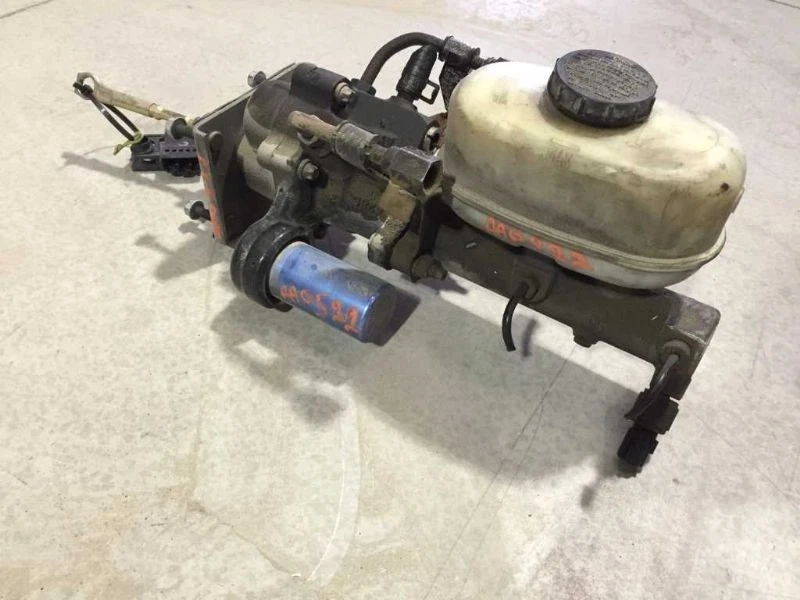 02 03 04 Amplificador de freno hidráulico FORD F250 SUPER DUTY 6,0 L 4x4 Foto 2 de 4