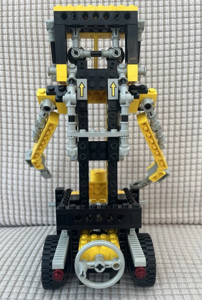 LEGO Technic 8852 Robot, photo 4 of 5