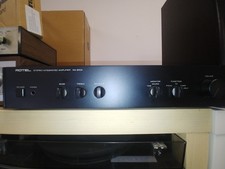 Rotel RA 810A  amplificatore con ingresso phono