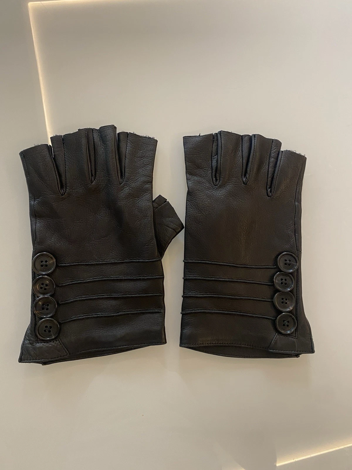 Gants Dior cuir d'agneau sans bout de doigts. Taille L