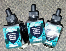 BBW Halloween Wicked Vanilla Woods Wallflower Refill Bulb x3 Pink Pepper